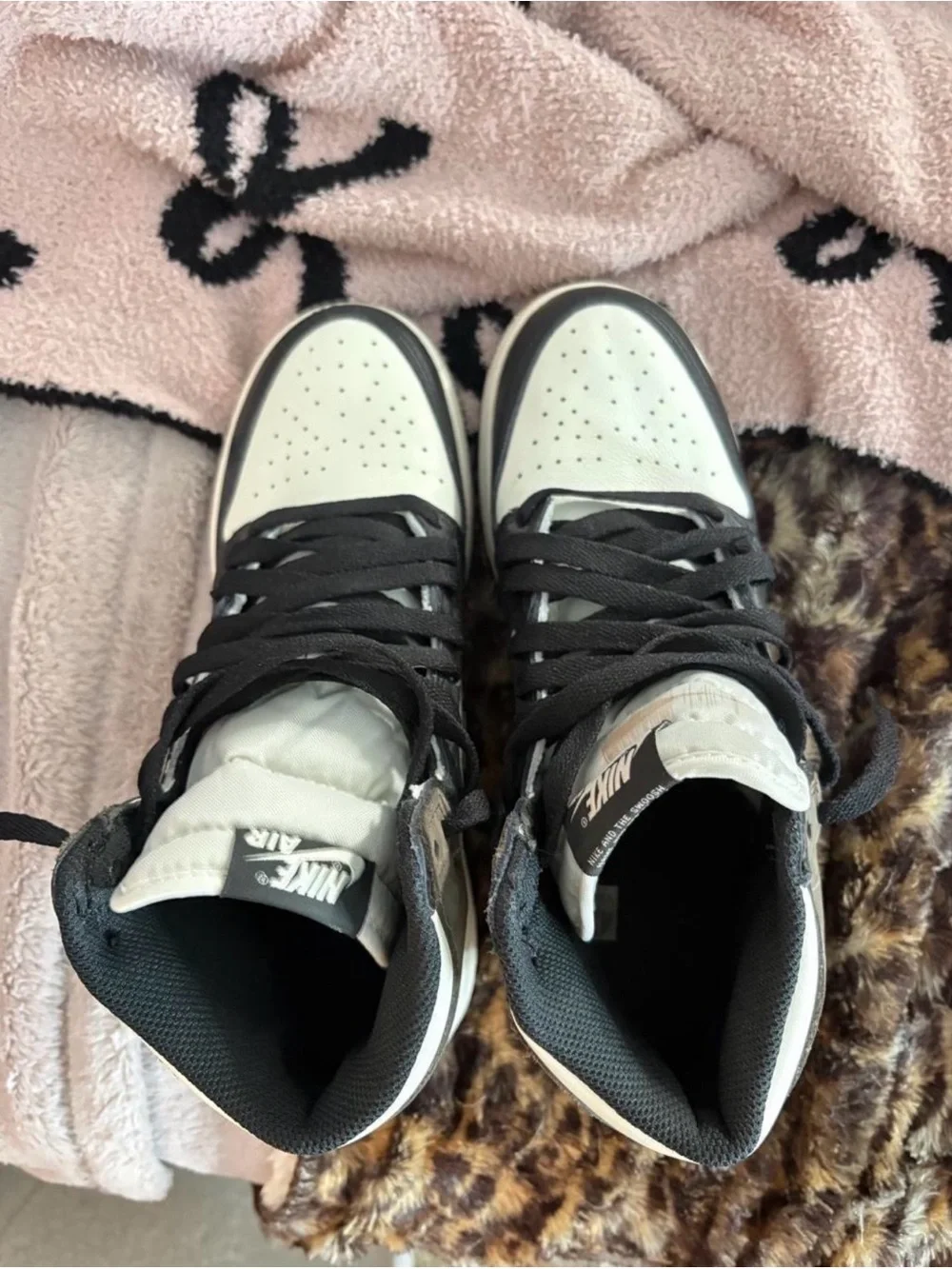 Jordan 1 Retro High - White/Black/Dark Mocha